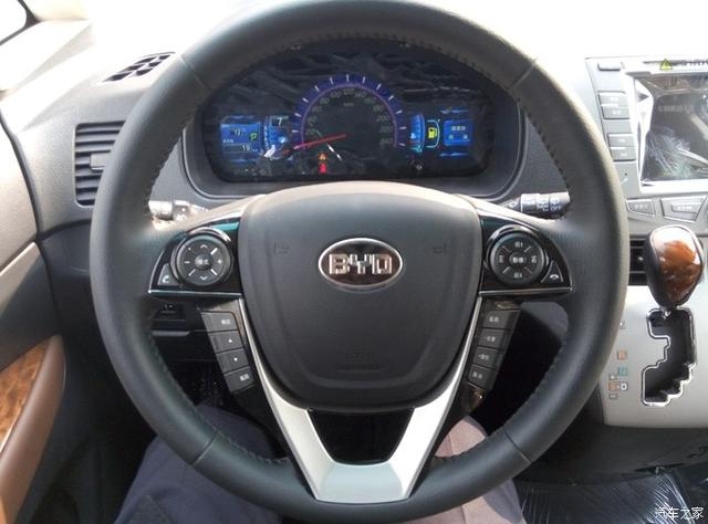 比亚迪大七座mpv2022款，比亚迪最美7座MPV只卖10万:性价比一点不输别克GL8