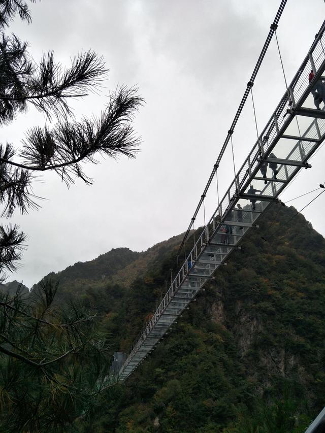 临夏著名旅游景点大全介绍，西北畅游之一甘肃省临夏回族自治州积石山的大墩峡