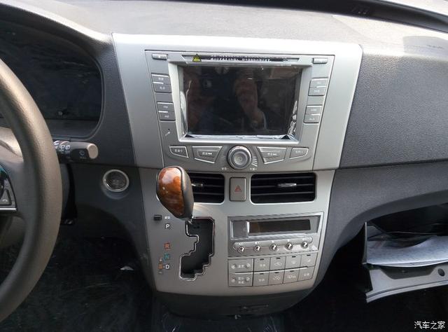 比亚迪大七座mpv2022款，比亚迪最美7座MPV只卖10万:性价比一点不输别克GL8