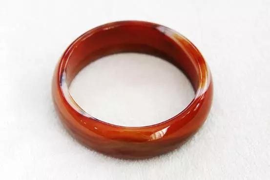 紫玉髓鉴别方法，血玉髓的硬性知识和功效