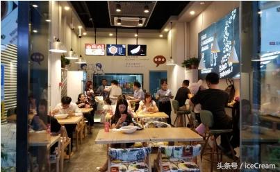 韩梅梅酸菜鱼成都店，韩梅梅酸菜鱼大排长龙的秘密