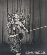 京剧名人录杨小楼，民国梨园盛世之十三位顶尖京剧名角儿