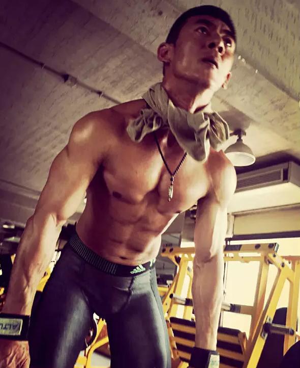 北漂大叔用四年拍这部电影，北漂流浪没饭吃险自杀