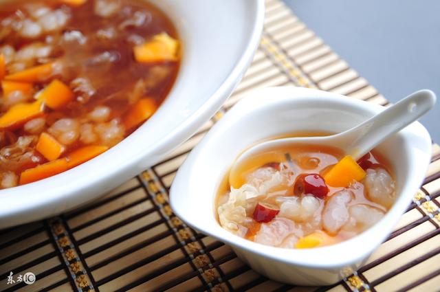 油蛤蟆怎么做才好吃，安徽临泉经典美食不吃遍绝不罢休