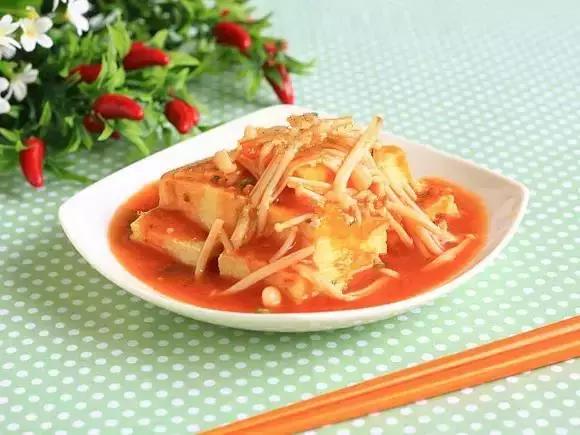 产妇菌菇蔬菜汤怎么做，你需要知道以下几点。