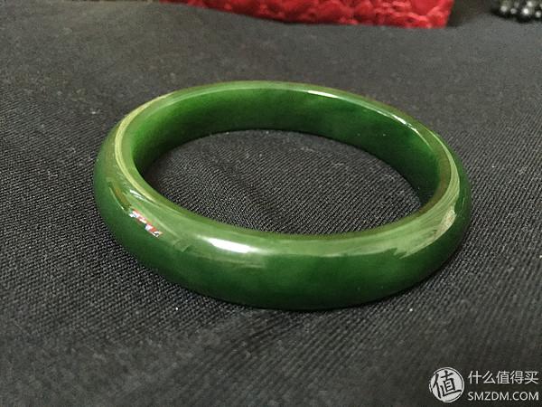 玉石头原石图片，和田玉原石和石头的区别（难得的珠宝玉石原石图谱鉴别大全）