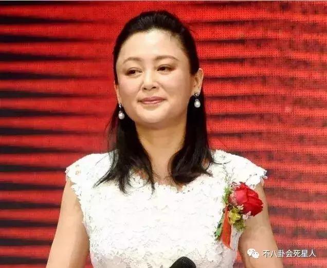 李莫愁演员是谁，李莫愁长得好看（被人欺骗未婚便生下一儿一女）