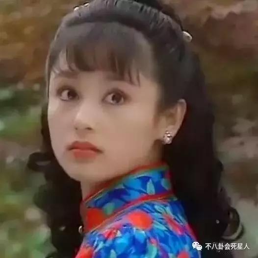 李莫愁演员是谁，李莫愁长得好看（被人欺骗未婚便生下一儿一女）