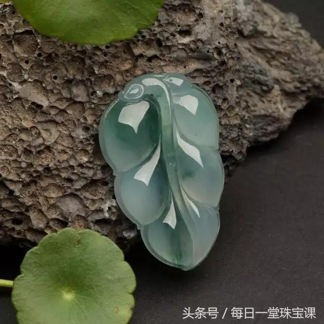 老翡翠可以佩戴吗，戴了翡翠千万不能再戴这5种宝石