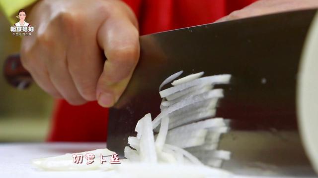 辣白菜的正宗做法，正宗的辣白菜的做法大全