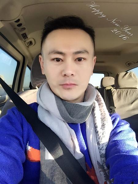 和范冰冰绯闻的矿泉水先生是谁，范冰冰凭借大尺度电影上位