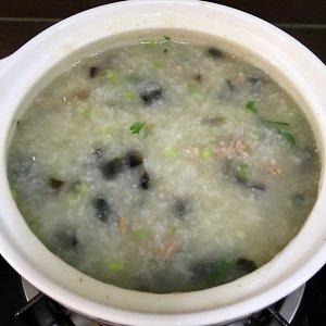 电饭煲皮蛋瘦肉粥，电饭煲怎么煮皮蛋瘦肉粥好吃