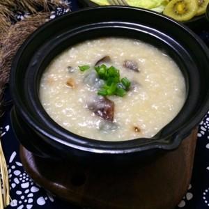 电饭煲皮蛋瘦肉粥，电饭煲怎么煮皮蛋瘦肉粥好吃