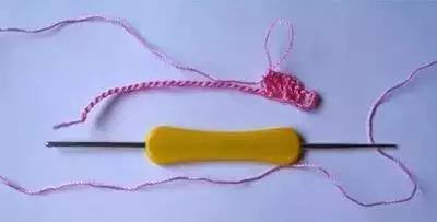 钩针毛线拖鞋编织教程图解，编织达人教大家编织手工棉鞋附简单图解