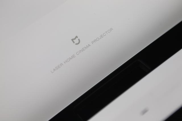 极米激光电视和小米激光电视比较，为什么贵了一万多