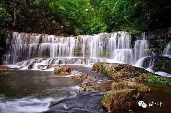 云南昭通十大好玩景点，云南最值得去的景点