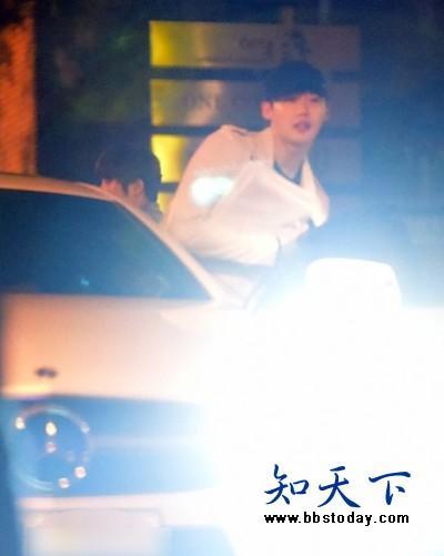 李钟硕和朴信惠的爱情故事，官宣恋情，双顶流甜死了！