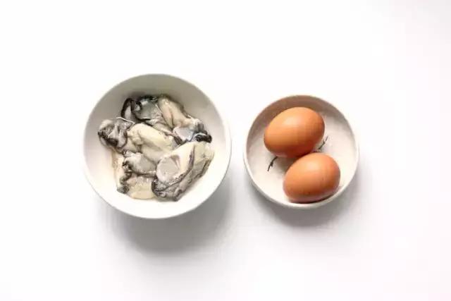 海蛎煎蛋怎么做，海蛎煎蛋的做法家常（看看福建大姐是怎么做的）