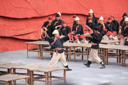 声音要大气势要够，客家打六虎（这样教孩子学“吵架”）