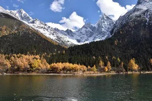 桃坪羌寨旅游攻略，桃坪羌寨附近旅游攻略