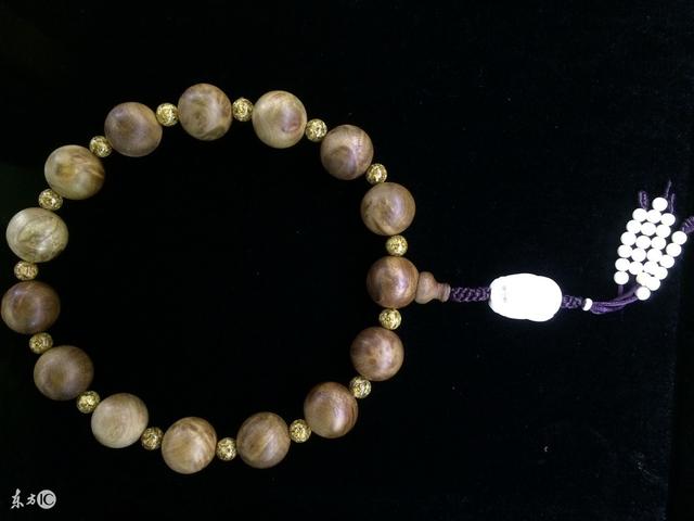 佛珠手串别乱戴，佛珠手串佩戴有什么讲究