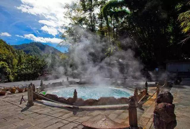 泰顺氡泉度假村温泉池，7月探秘中国罕见的氡泉泉眼