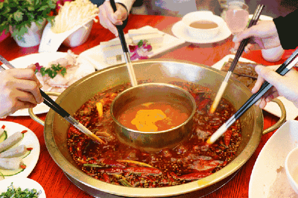 小车路桥费一年是多少，央视＂焦点访谈＂两次曝光该市收取路桥费