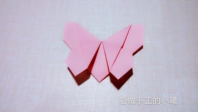 蝴蝶书签的折法，蝴蝶折纸教程（可DIY的蝴蝶折纸书签折法）