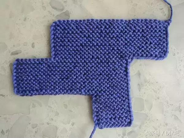 手工编织毛线拖鞋简单款式，简单实用的大人小孩毛线拖鞋针织方法图解