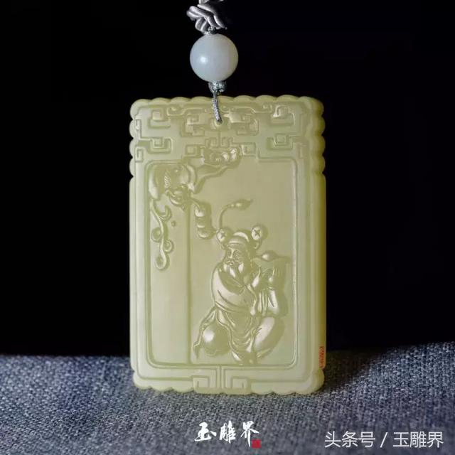 和田黄口料和黄白老玉的区别，和田玉八大玉种—黄玉详解