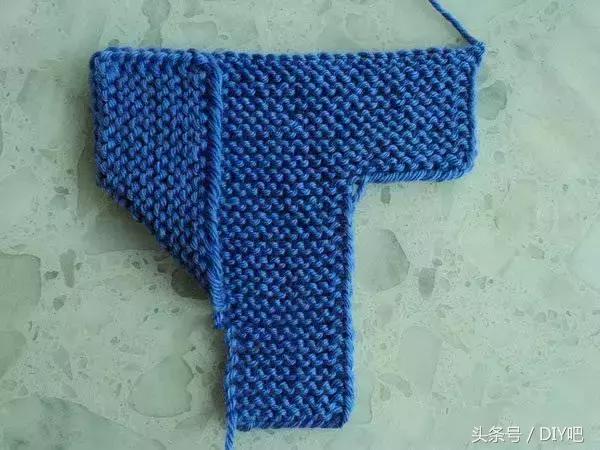 手工编织毛线拖鞋简单款式，简单实用的大人小孩毛线拖鞋针织方法图解