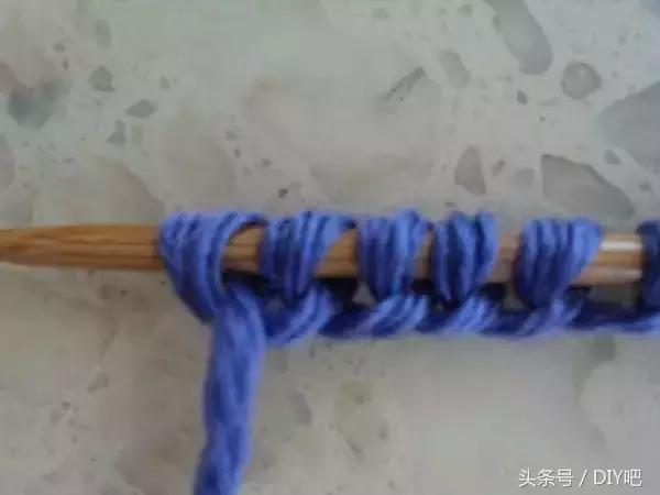 手工编织毛线拖鞋简单款式，简单实用的大人小孩毛线拖鞋针织方法图解