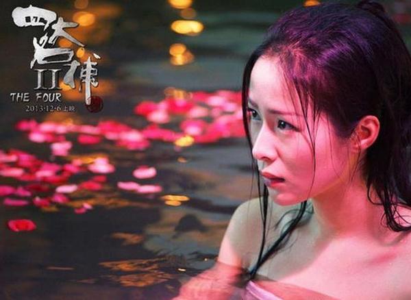 刘亦菲跟男星的剧照，因和邓超传绯闻被演封杀8年