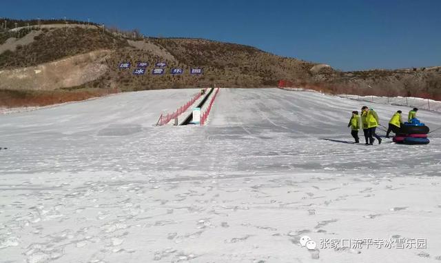 冰雪大世界在哪，张家口明湖冰雪大世界在哪（晶莹剔透的梦幻国度——冰雪大世界）