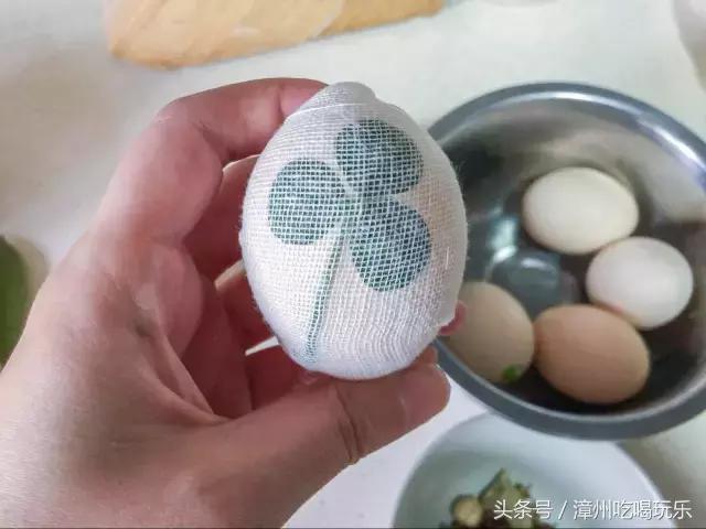 卤蛋怎么做才入味又好吃，怎么做卤蛋又简单又好吃（比早餐店卖得好吃）