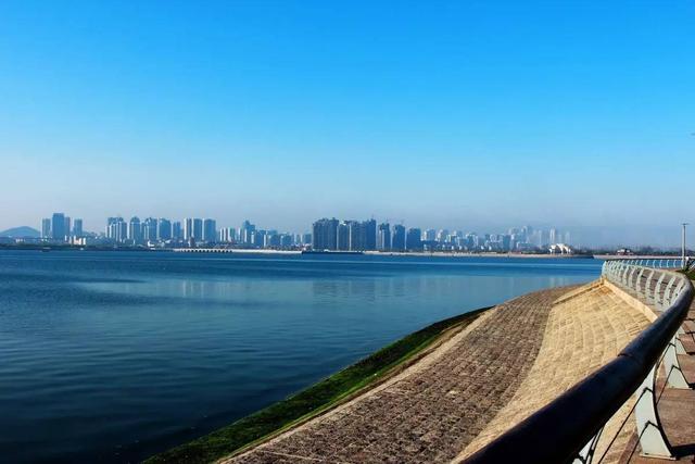 青岛十大徒步景区，邀请您来登山健身喽