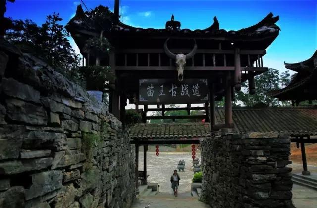 铜仁有哪些旅游景点免费，贵州最值得去的6个国家5A级景区
