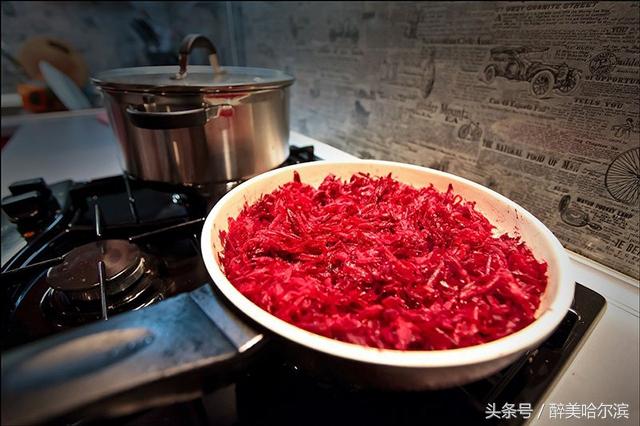 俄罗斯红菜汤简单做法，手把手教你做俄式红菜汤