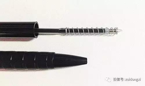 苹果手机数据线，苹果手机数据线最长使用寿命