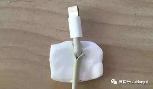 苹果手机数据线，苹果手机数据线最长使用寿命