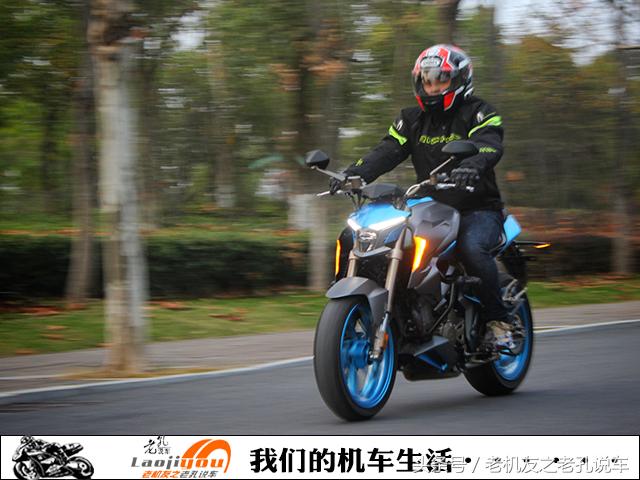 升仕310街车版评测，基于横向一致性网络和高质量基准的多光谱车辆重识别