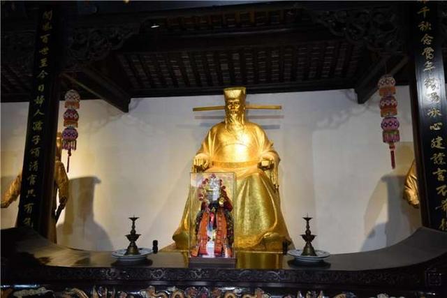 包青天是哪里人，包拯包青天是一个人吗（历史上著名的包公包青天长眠之地原来在这里）