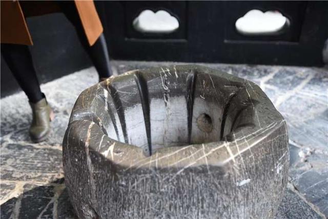 包青天是哪里人，包拯包青天是一个人吗（历史上著名的包公包青天长眠之地原来在这里）