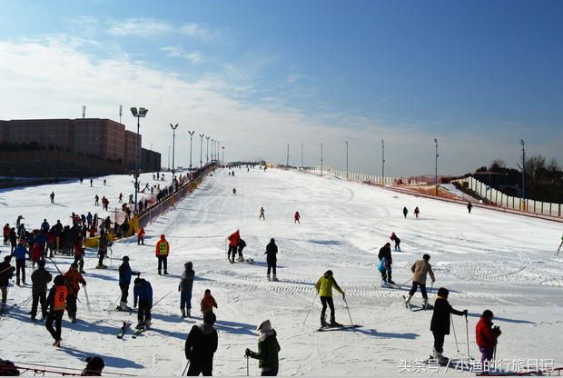 西安白鹿原滑雪场，西安哪里的滑雪场比较好一点