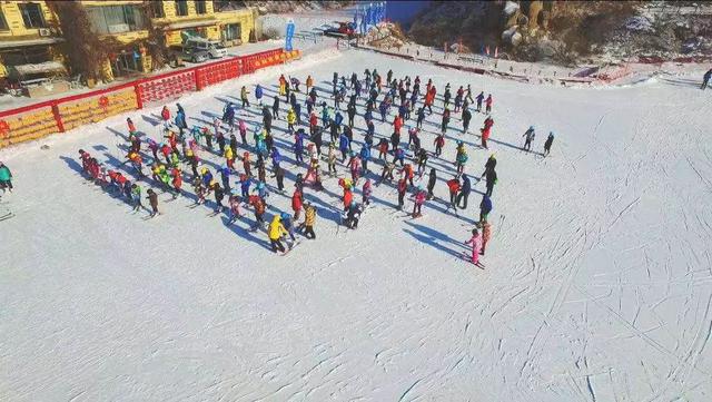 吉林市十大滑雪场，江南美女打卡吉林四大滑雪场