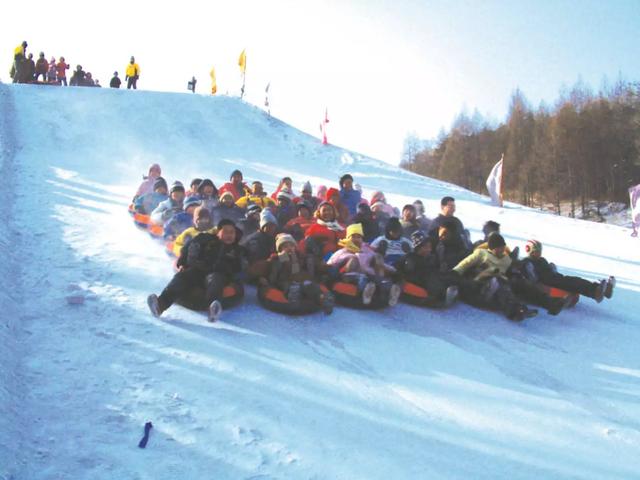 吉林市十大滑雪场，江南美女打卡吉林四大滑雪场