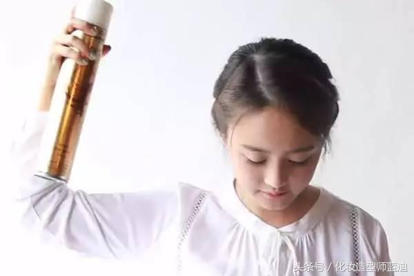 女生简单易学编头发，女生这样编头发