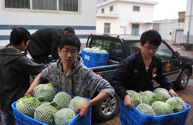 适合穷人开的小店，这么多白手起家创业点子（适合穷人白手起家的十个创业点子）