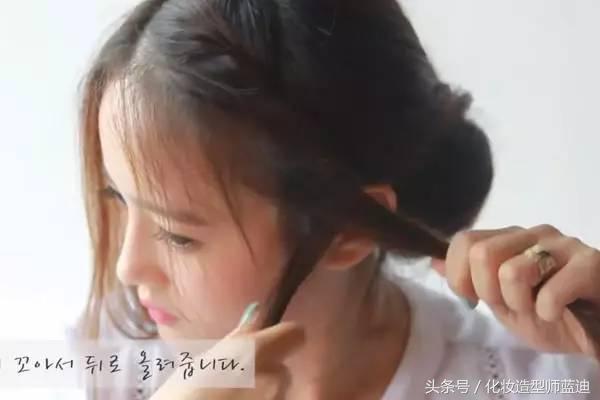 女生简单易学编头发，女生这样编头发