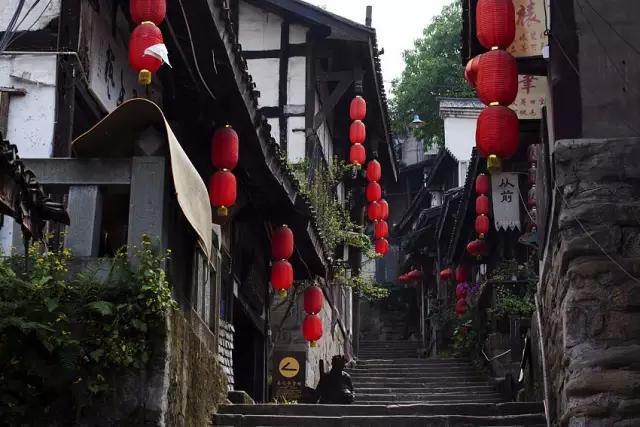 重庆市区旅游必去景点，重庆市区值得去的十大景点（市区必去7大景点盘点）